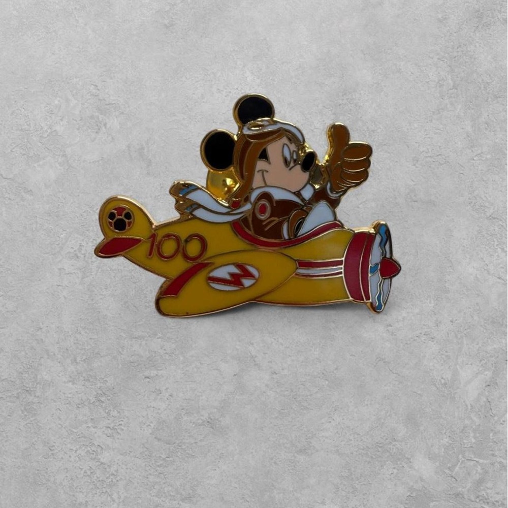 Vintage 2001 Mickey Mouse "100 Years of Magic" pin